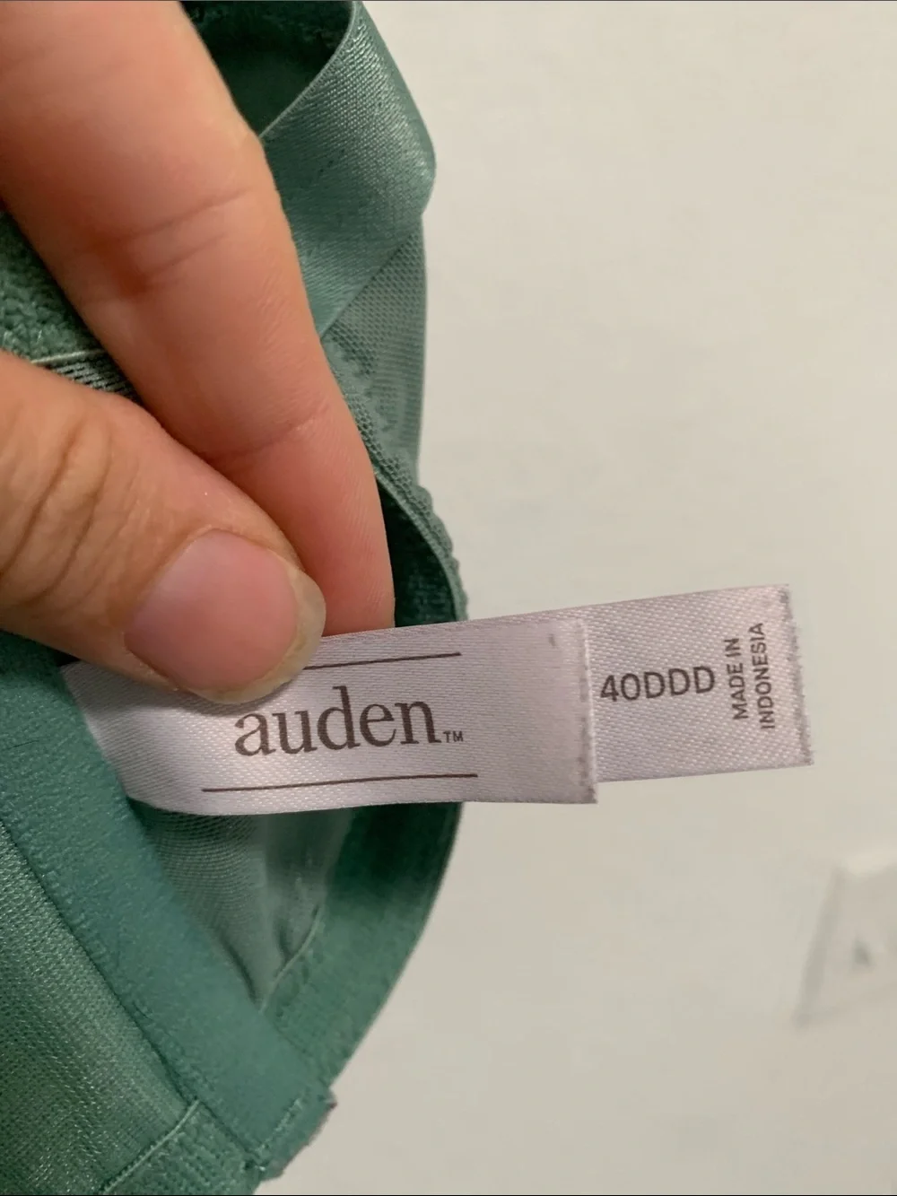Auden elegant underwire